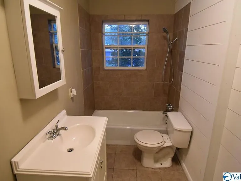 3500 Colonial Dr — Photo 9