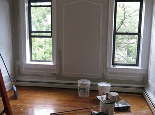 6106 Gates Ave #3FCN, Ridgewood, NY 11385