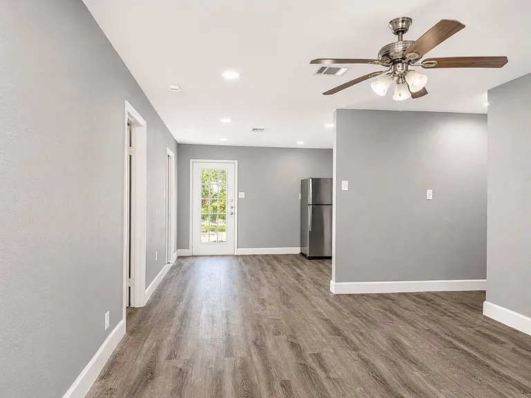 10739 Dulcimer St — Photo 4