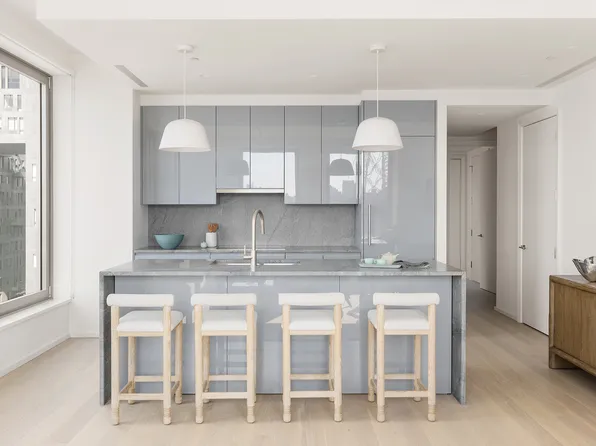 8 South 4th Street image 3 of 24