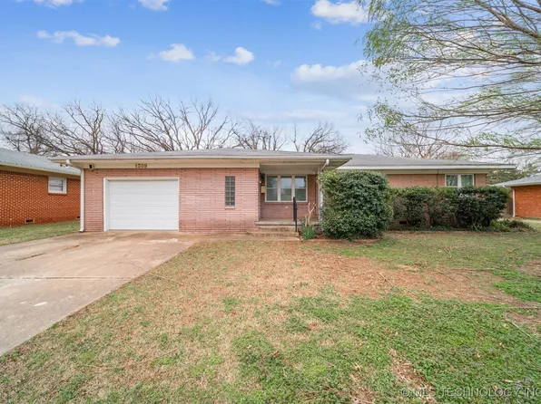 1309 Lewis St, Pryor, OK 74361