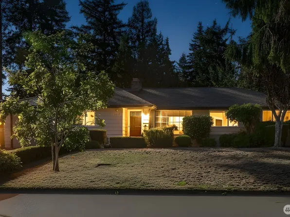 18555 Burke Avenue N, Shoreline, WA 98133