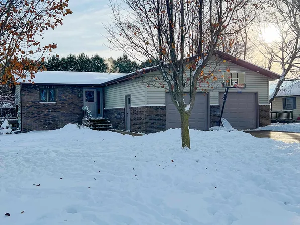 601 Russell Ave, West Union, IA 52175