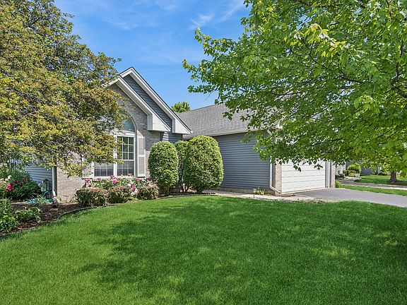 2nd image of 217 Meadowview Ln