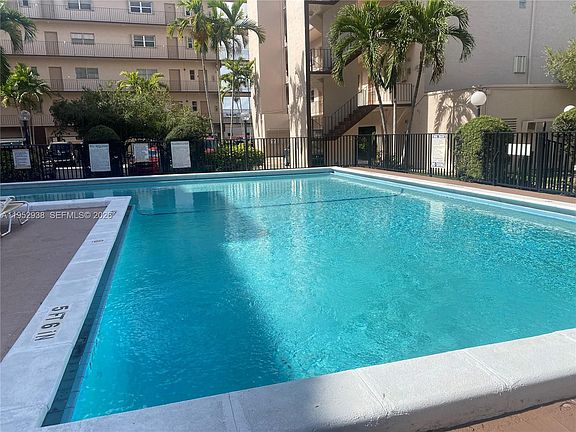2nd image of 1950 W 54th St APT 105
