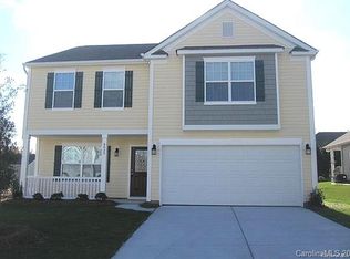 8823 Merrie Rose Ave, Charlotte, NC 28213