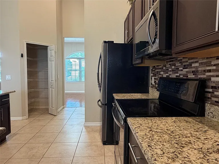 10237 Facet Ct — Photo 18