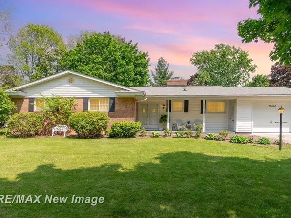 2900 Dina St, Midland, MI 48642