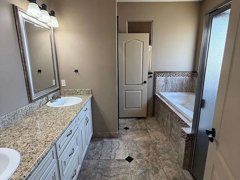 440 Dream St SE — Photo 28