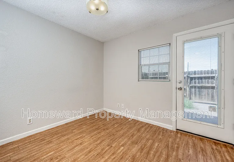 604 Meadow View Ct #3 — Photo 6