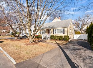 30 Crown Ave, Norwalk, CT 06854