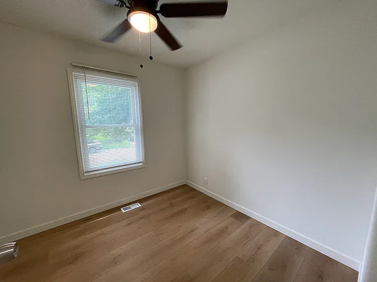9306 Lewis Ave — Photo 11