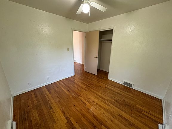 5th image of 456 S Lashley Ln