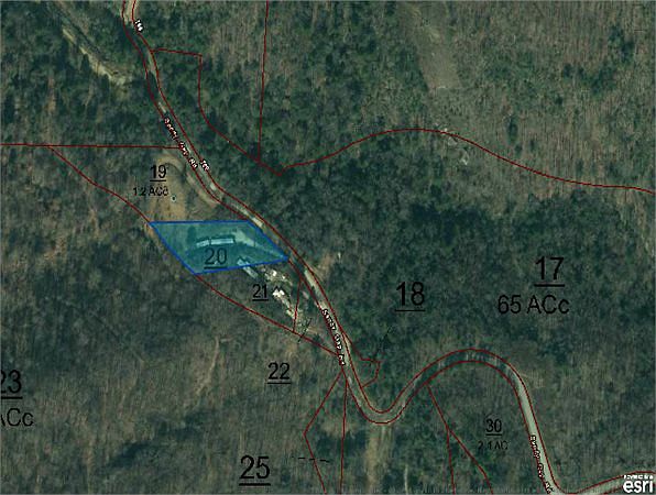 2nd image of 499 Sand Gap Rd