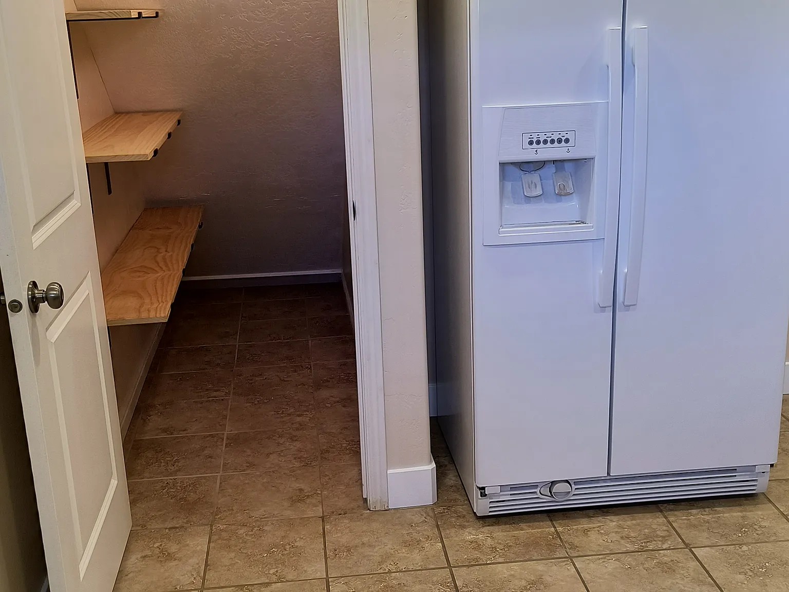 2 bed, 1395 sqft, $1,700 — Photo 3
