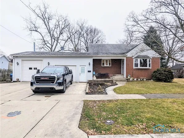 209 East St, North Baltimore, OH 45872