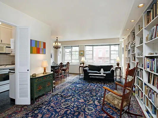 Sold by Sotheby's International Realty | media 4