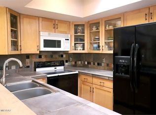 3271 N Little Horse Dr, Tucson, AZ 85712