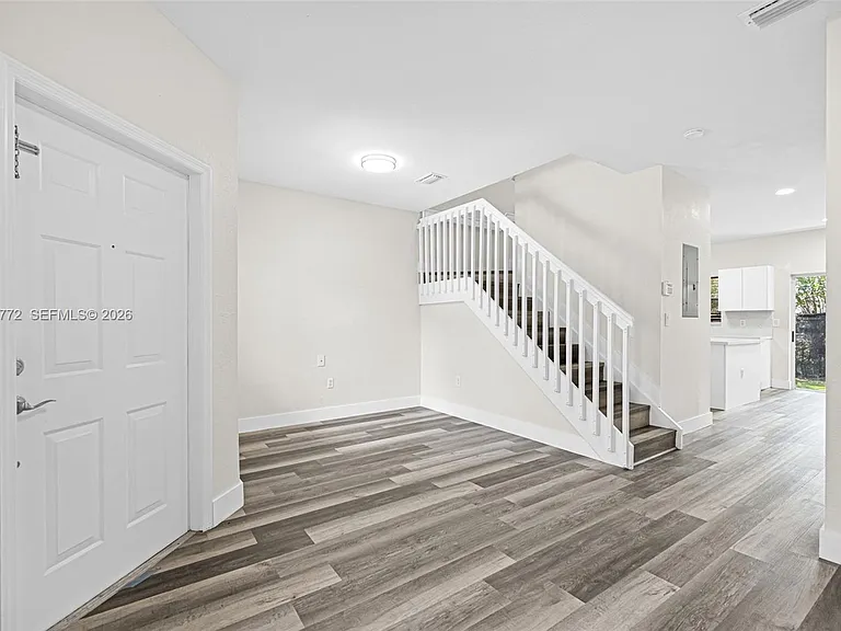 1681 SE 30th St #1681 — Photo 5