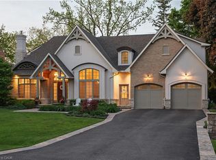 209 Donessle Dr, Oakville, ON L6J 3Y7