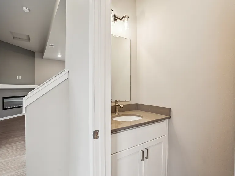 2240 Eversull Ln — Photo 17