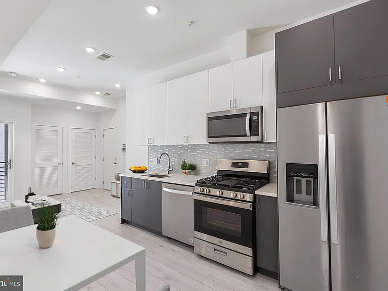 1202 Longfellow St NW #3 — Photo 11