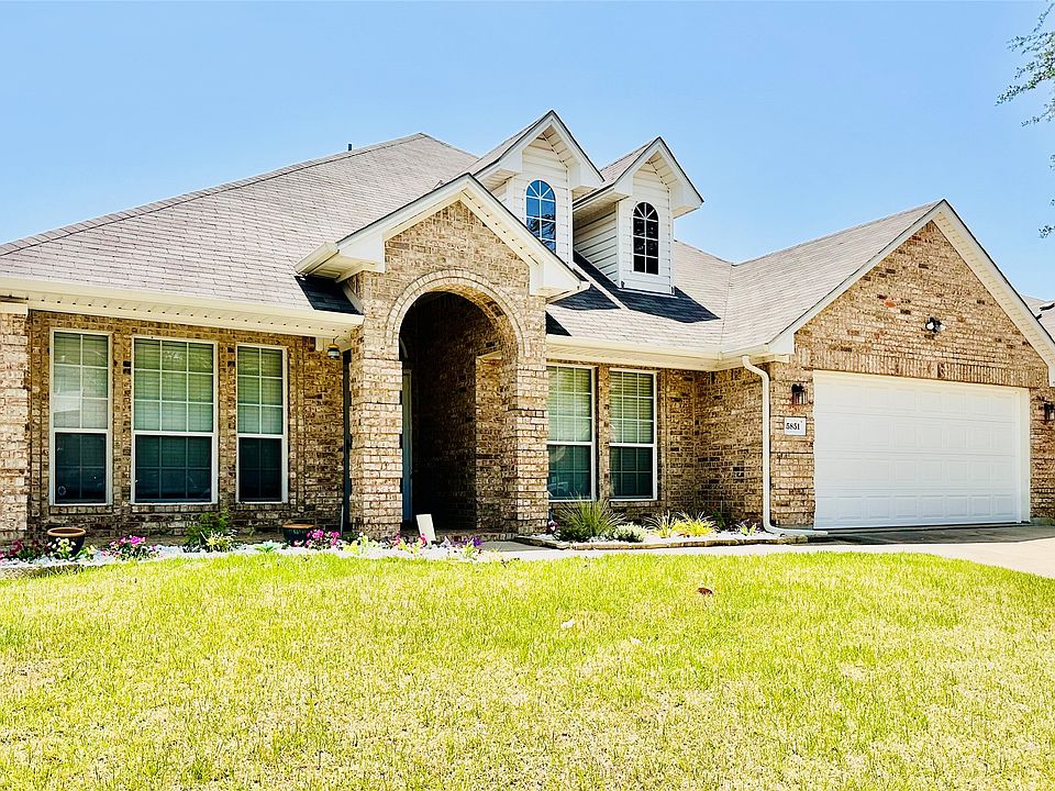 1st image of 5851 Lorenzo Dr
