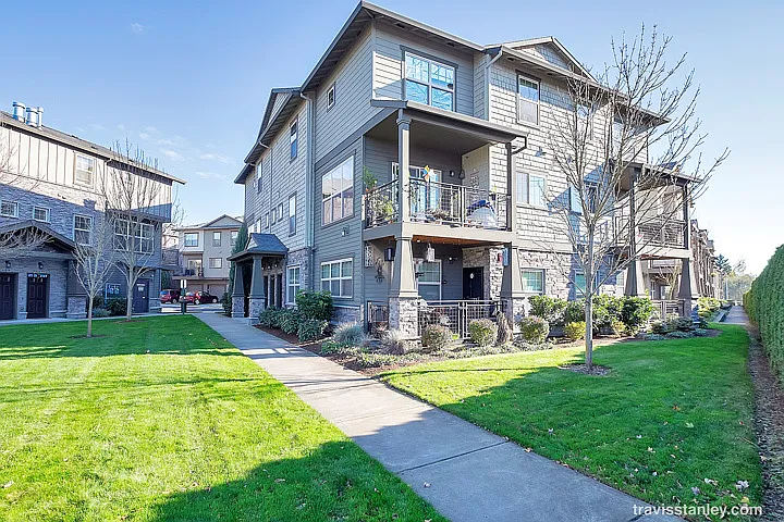 8836 NE Brentford Way — Photo 13