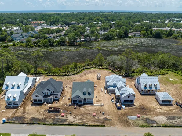 30 Orchard Rd, Saint Simons Island, GA 31522