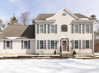 5 High Field Ln, Chester, CT 06412
