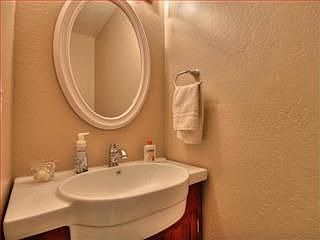 1st image of 1398 Pinehurst Sq