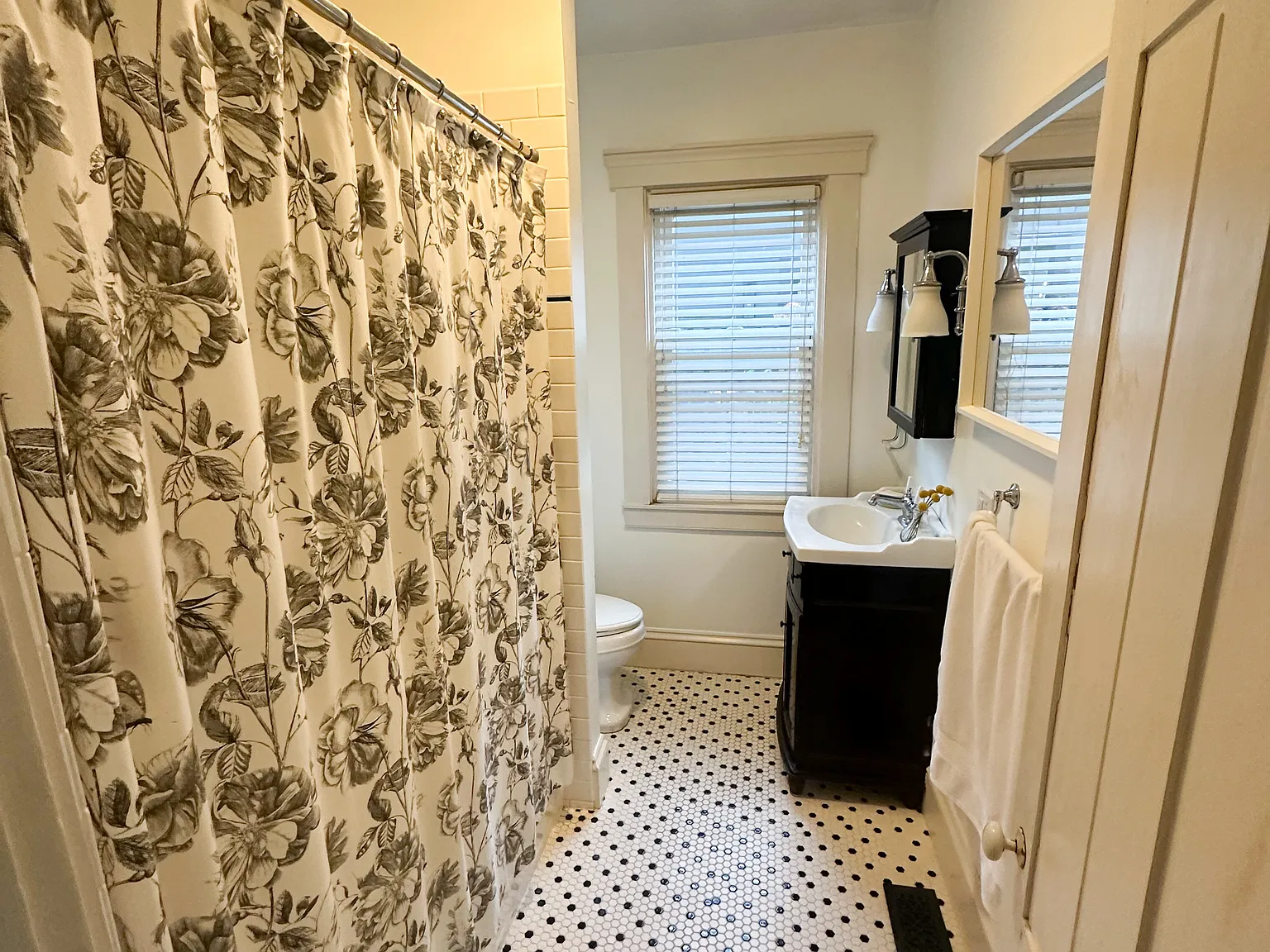 1 bed, 759 sqft, $1,775 — Photo 4