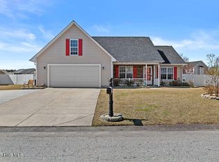 434 Fairfield Cir, Raeford, NC 28376