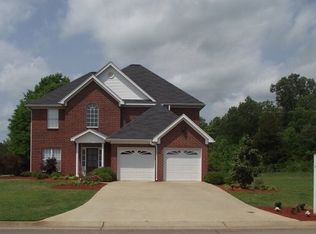 35 Lakes Blvd, Starkville, MS 39759
