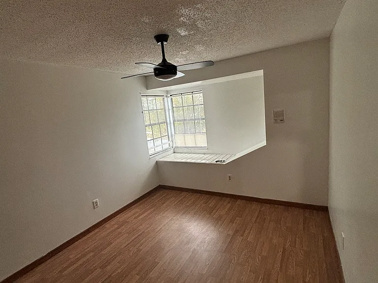 7400 Wade Meadow Ct — Photo 13