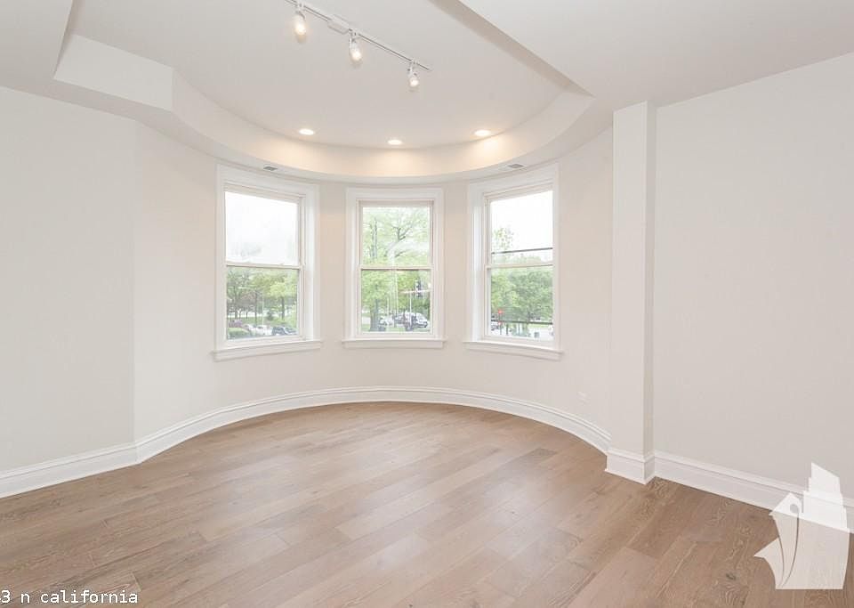 1st image of 2543 N California Ave #1723