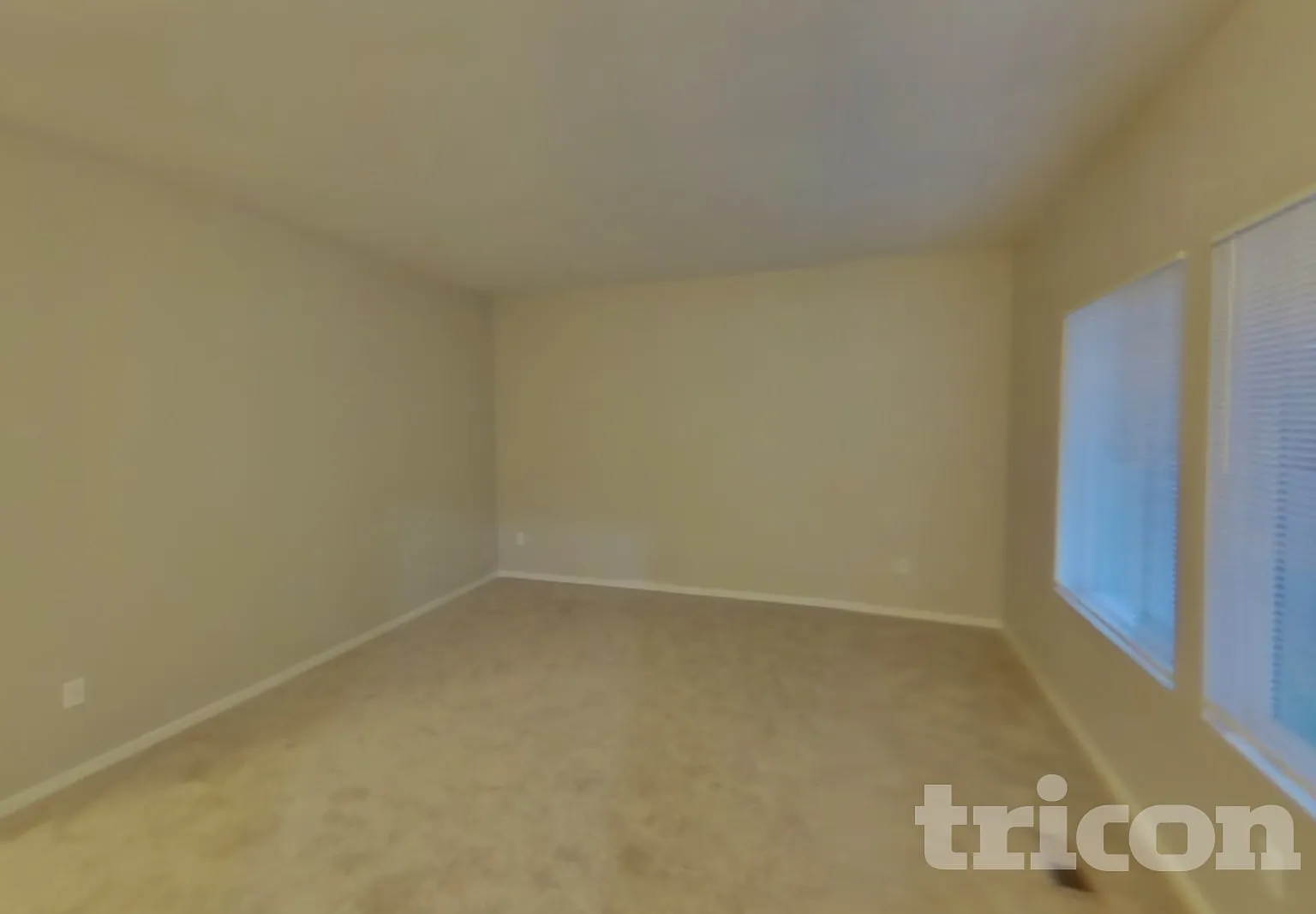 6816 S Warner St Tacoma WA — Photo 2