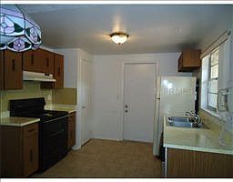 4th image of 8231 Pinehurst Cir