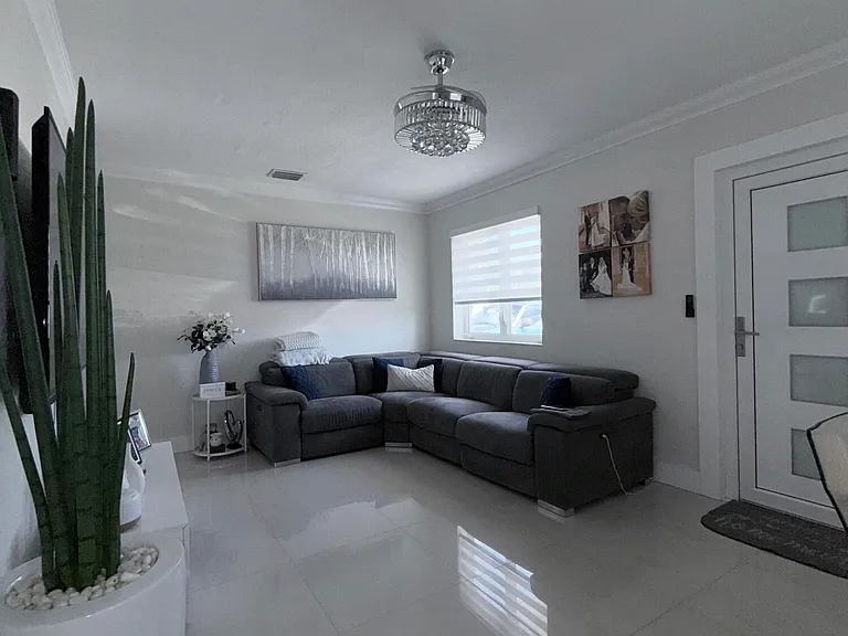 9235 SW 41st St — Photo 18