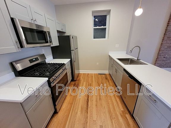 2nd image of 251 3rd St Unit 1