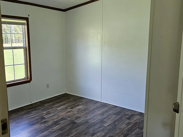 188 Ross Rd — Photo 18