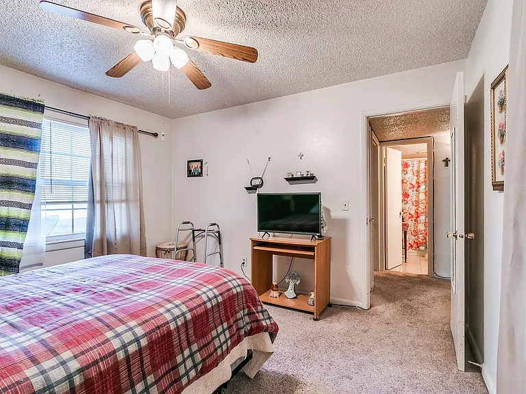 801 Cartwright Dr — Photo 9