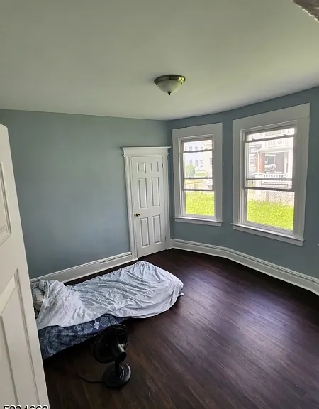 242 S Burnet St — Photo 3