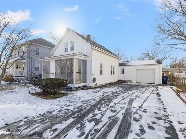 123 Harrington Ave, Warwick, RI 02888