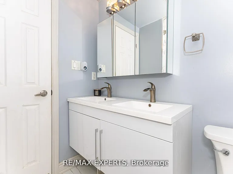 31 Carleton Pl — Photo 8