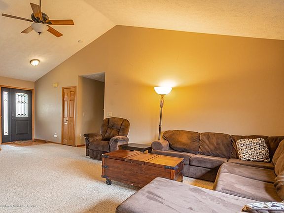 5th image of 606 Laurens Way #18