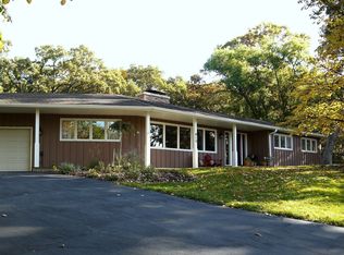 849 Greenwood Ave, Carpentersville, IL 60110