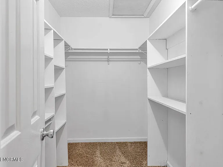 103 Carriage Hills Ct — Photo 19