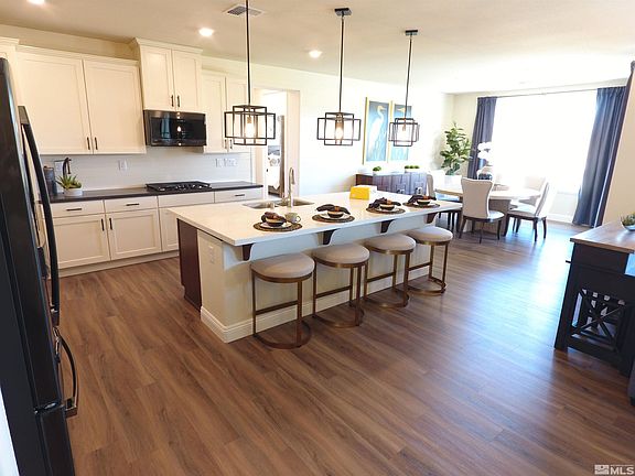 5th image of 955 Three Forks Ct #194