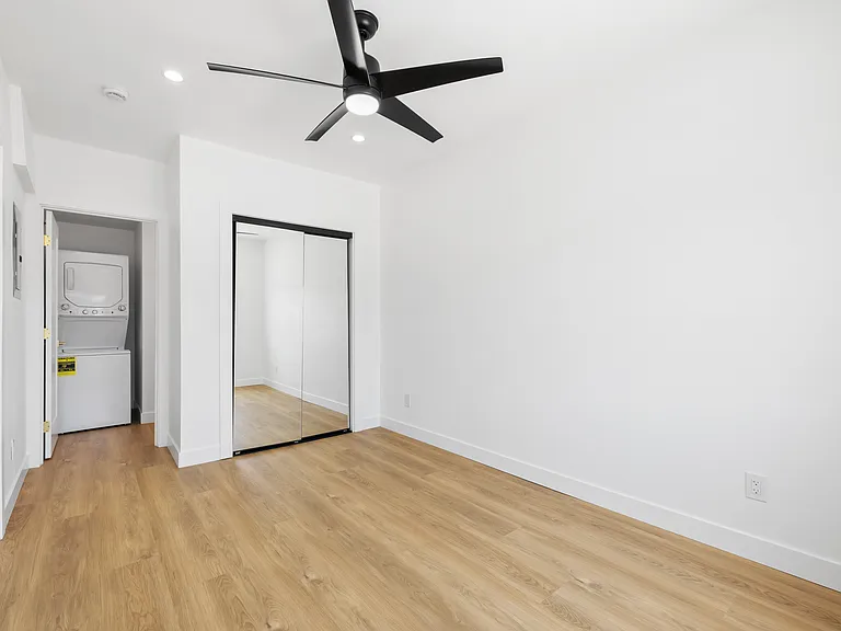 742 Jefferson Ave #3 — Photo 8